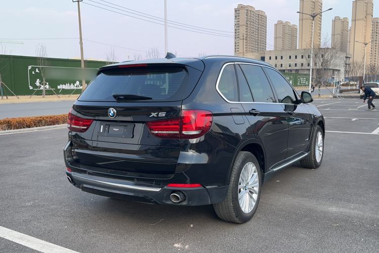 Used BMW X5 2017 xDrive28i Exterior 3