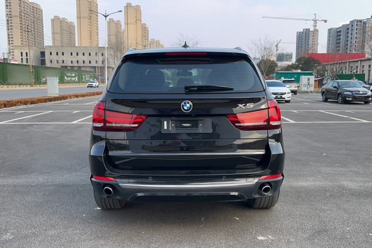 Used BMW X5 2017 xDrive28i Exterior 4