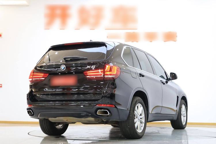 Used BMW X5 2017 xDrive35i Middle East Exterior 4