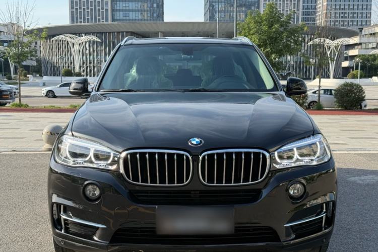 Used BMW X5 2017 xDrive35i Elegant Edition Exterior 4