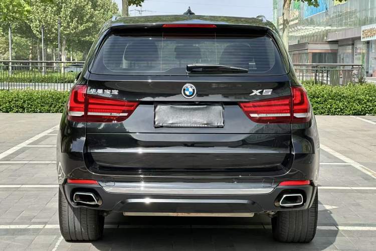 Used BMW X5 2017 xDrive35i Elegant Edition Exterior 5