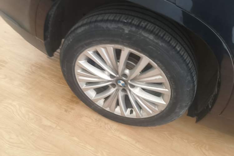 Used BMW X5 2017 xDrive28i Exterior 5