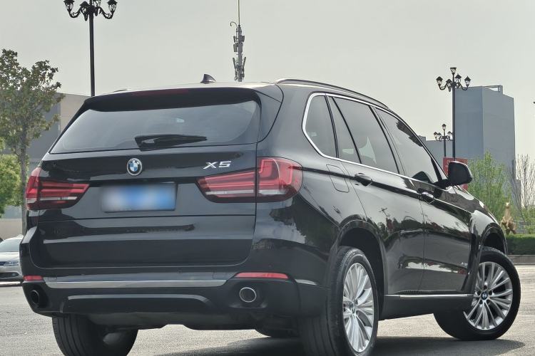 Used BMW X5 2017 xDrive28i Exterior 5