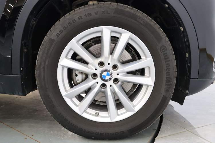 Used BMW X5 2017 xDrive35i Middle East Exterior 5