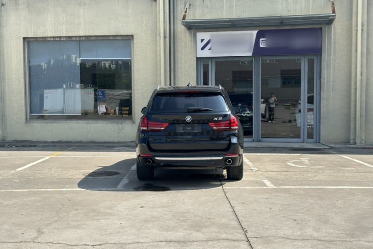 Used BMW X5 2017 xDrive28i Exterior 5