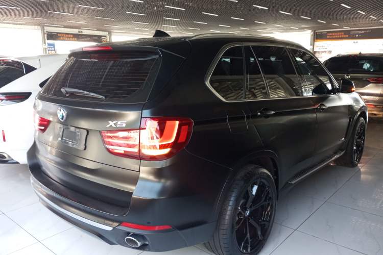 Used BMW X5 2017 xDrive28i Exterior 5