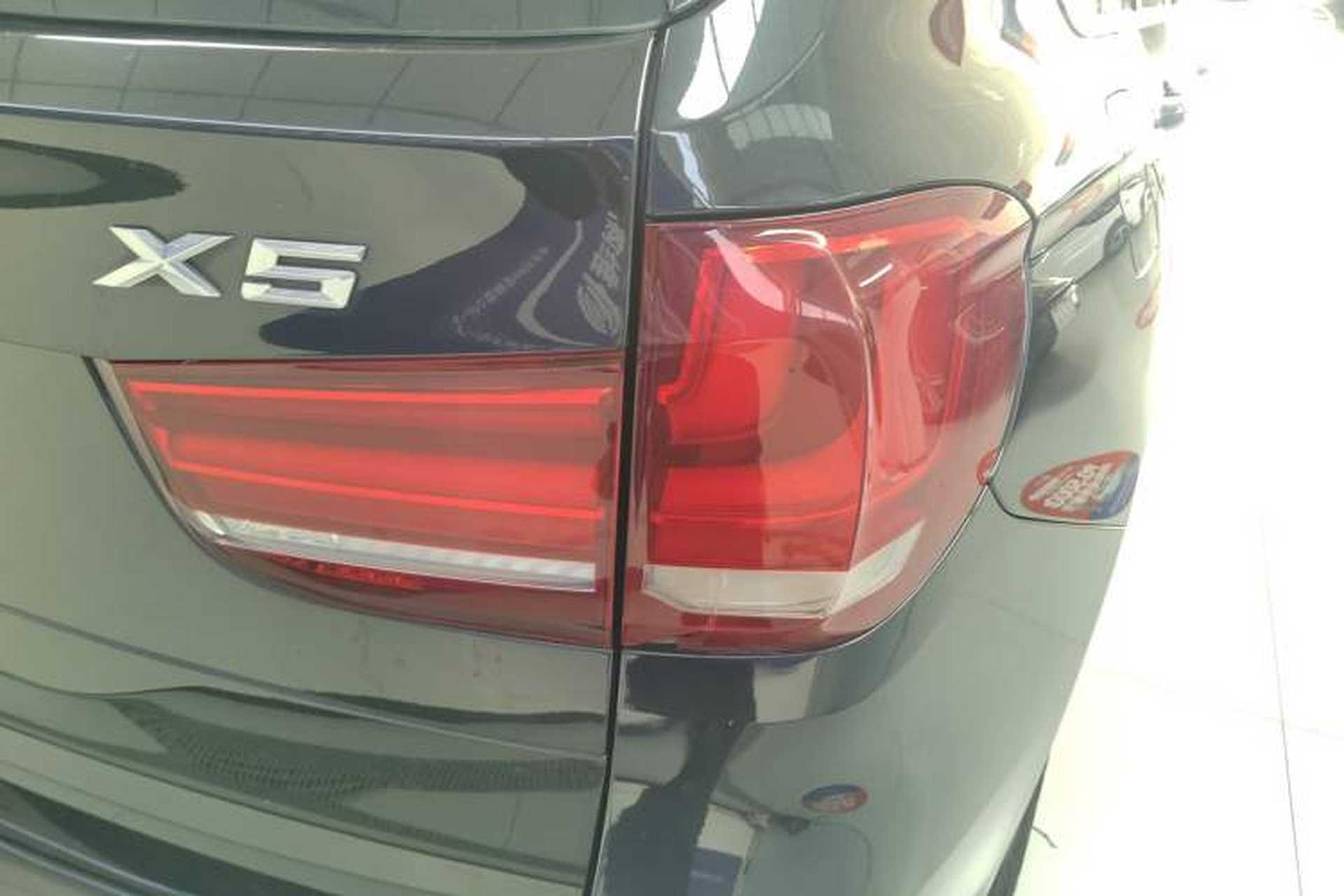Used BMW X5 2017 xDrive35i Middle East Exterior 6