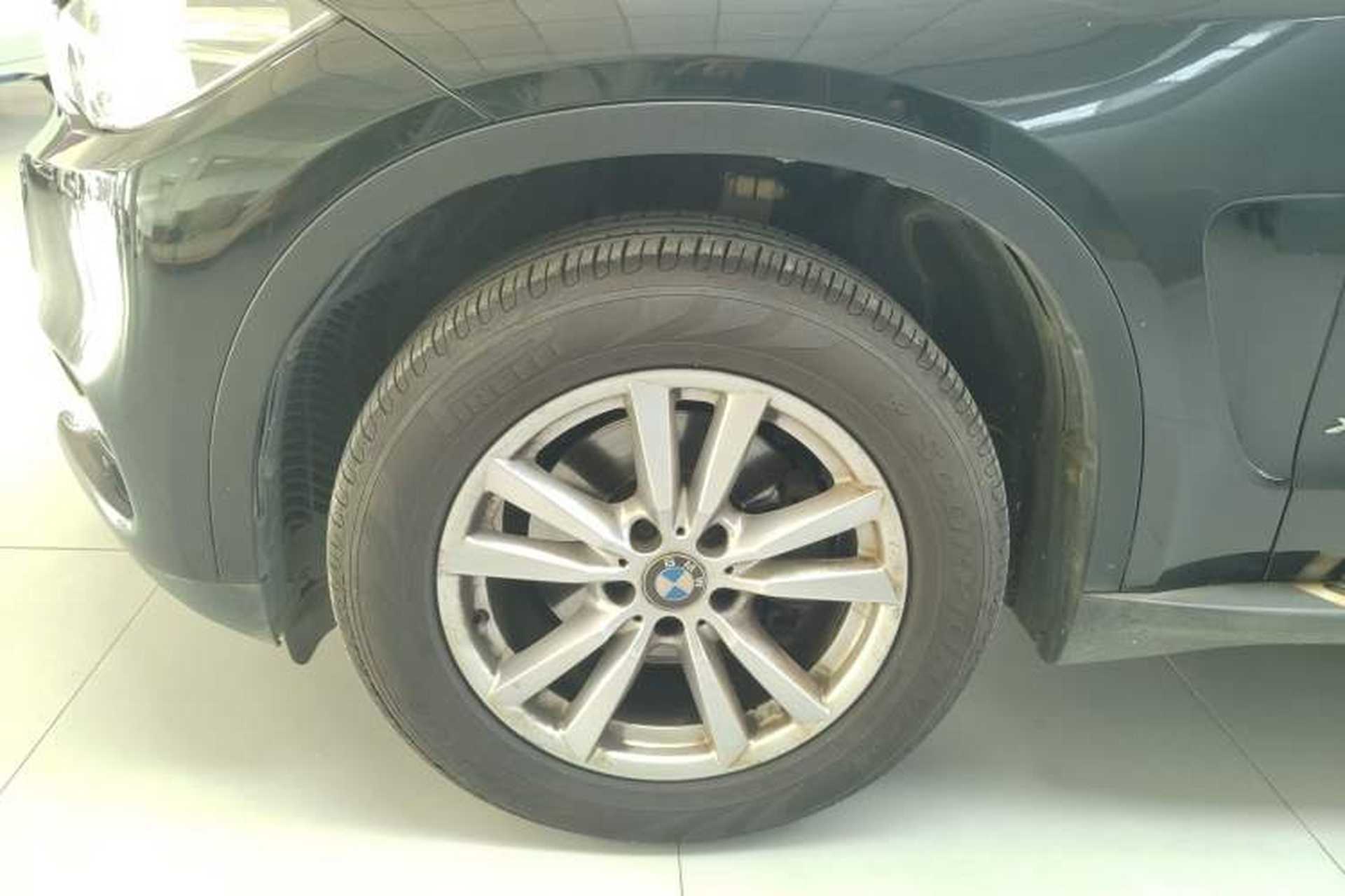 Used BMW X5 2017 xDrive35i Middle East Exterior 7