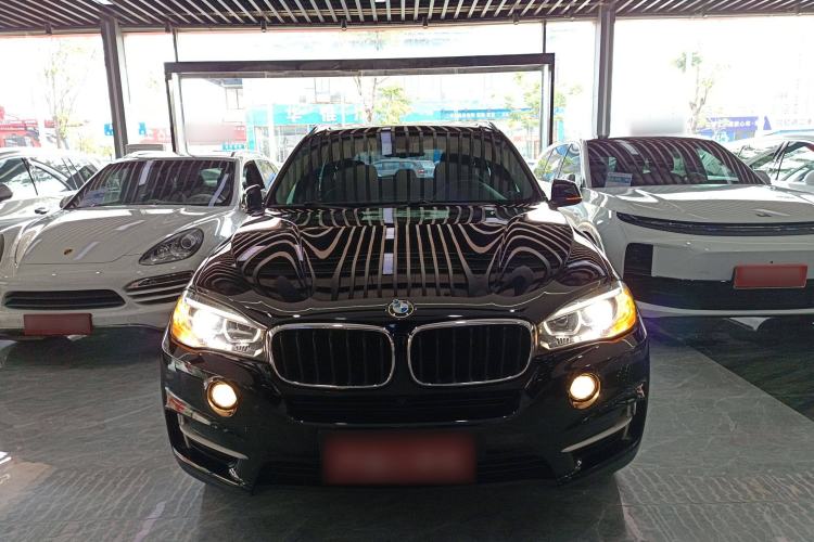 Used BMW X5 2017 xDrive35i Middle East Front