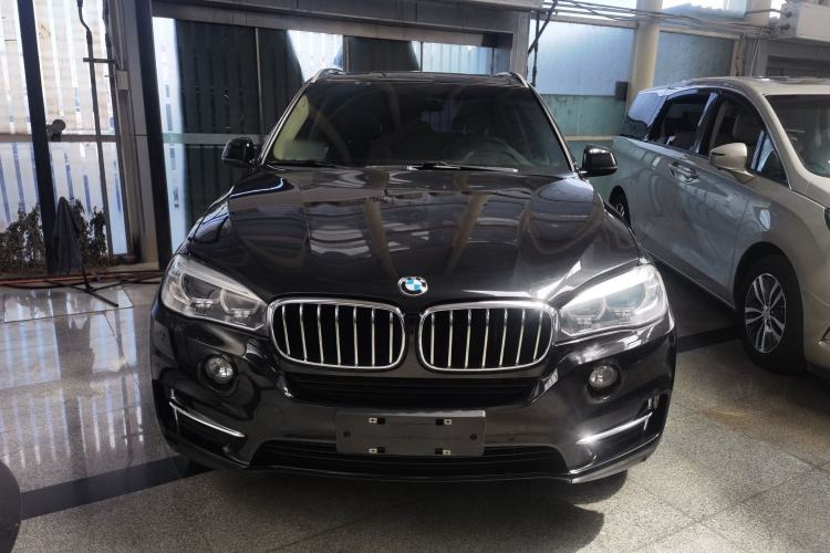 Used BMW X5 2017 xDrive28i Front