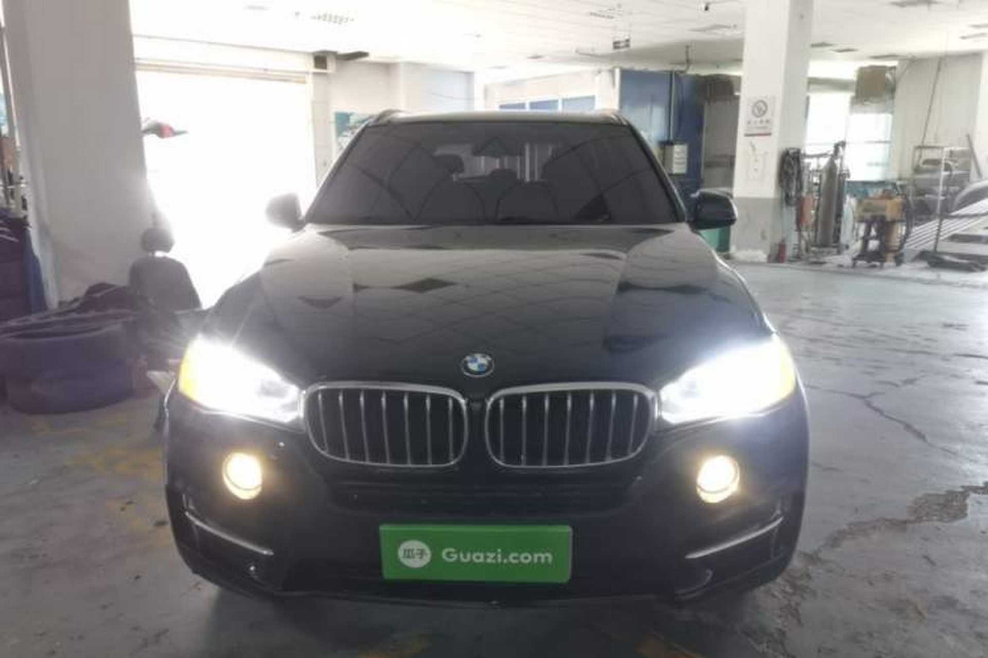 Used BMW X5 2017 xDrive28i Front