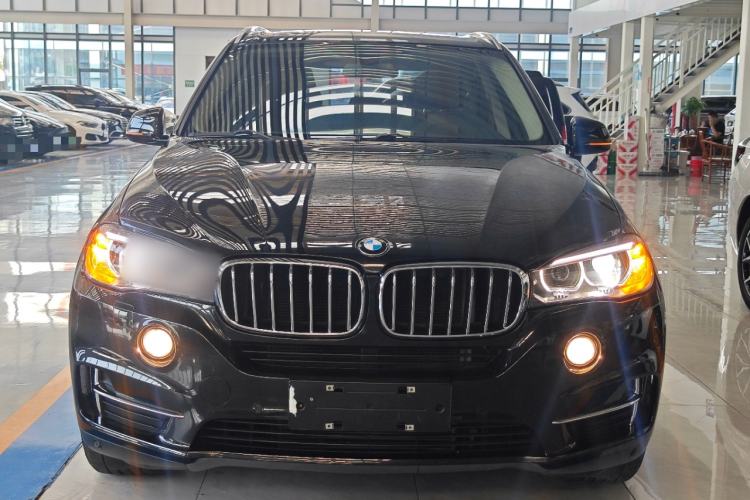 Used BMW X5 2017 xDrive28i Front