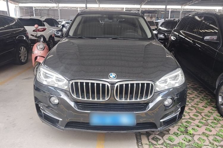 Used BMW X5 2017 xDrive28i Front