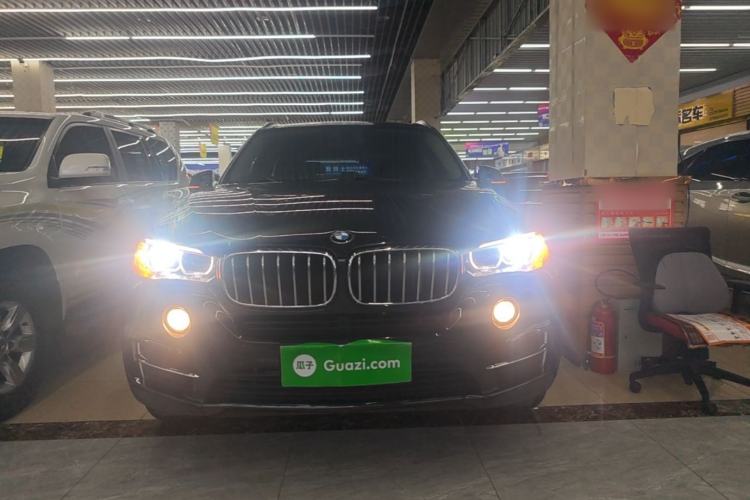 Used BMW X5 2017 xDrive28i Front