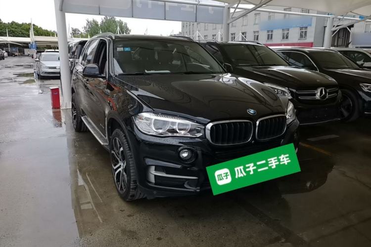 Used BMW X5 2017 xDrive35i parallel import Front Right 45 Deg