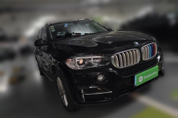 Used BMW X5 2017 xDrive28i Front Right 45 Deg