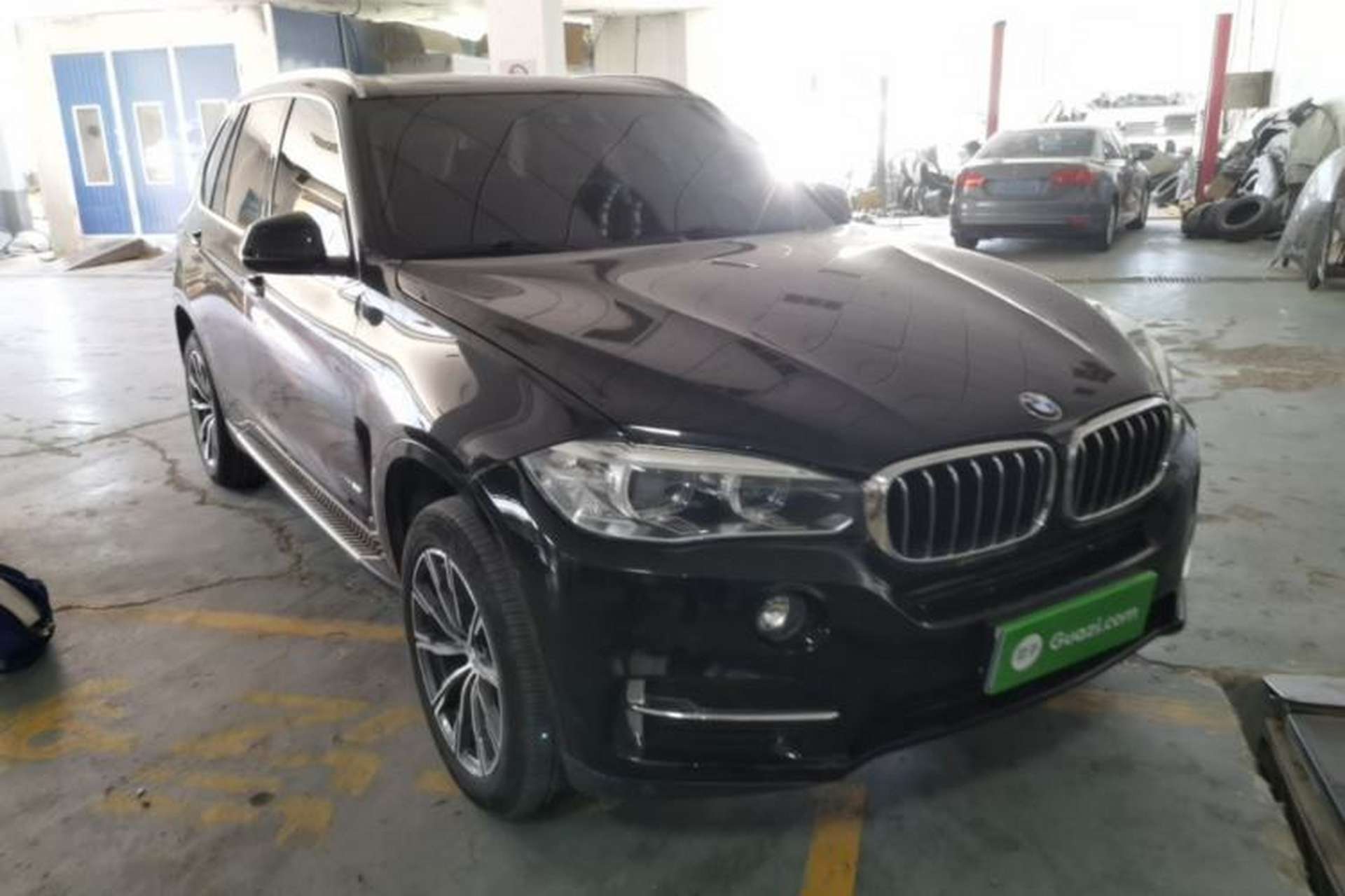 Used BMW X5 2017 xDrive28i Front Right 45 Deg