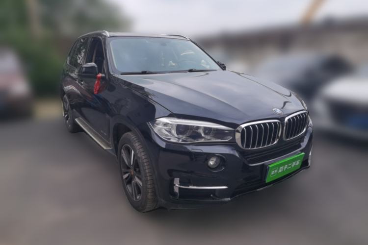 Used BMW X5 2017 xDrive35i Elegant Edition Front Right 45 Deg
