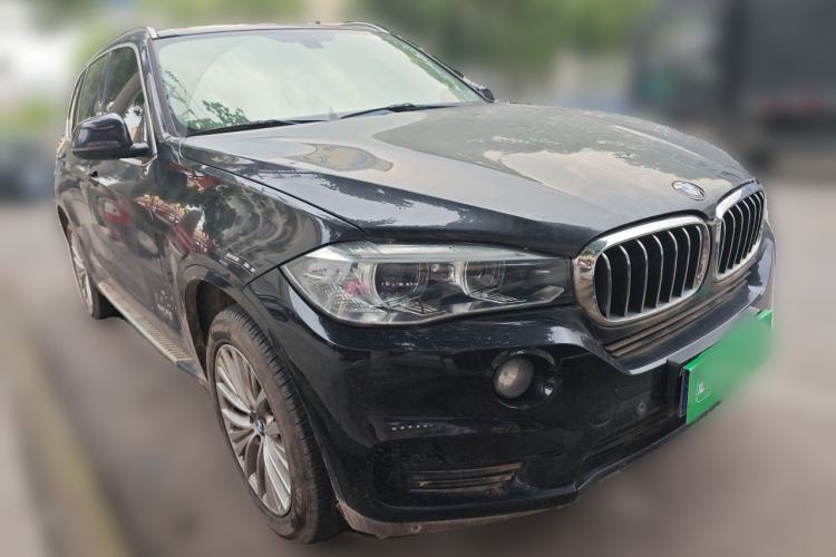 Used BMW X5 2017 xDrive28i Front Right 45 Deg