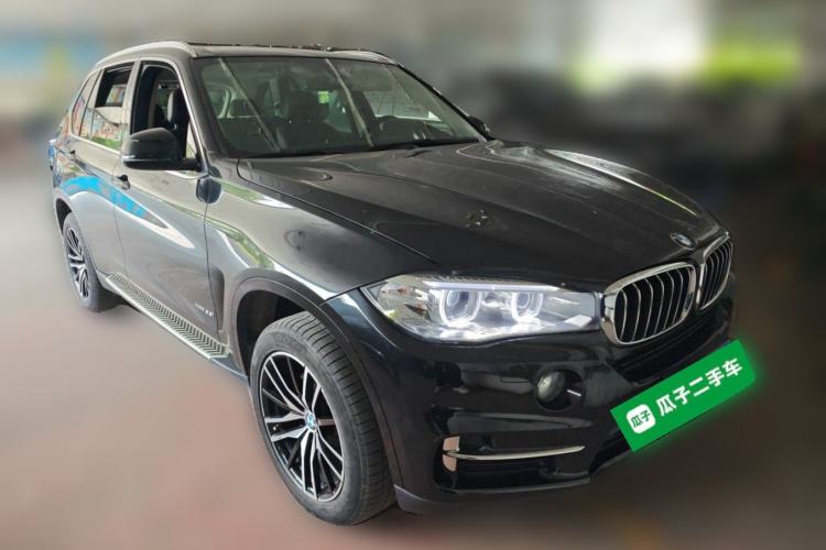 Used BMW X5 2017 xDrive28i Front Right 45 Deg