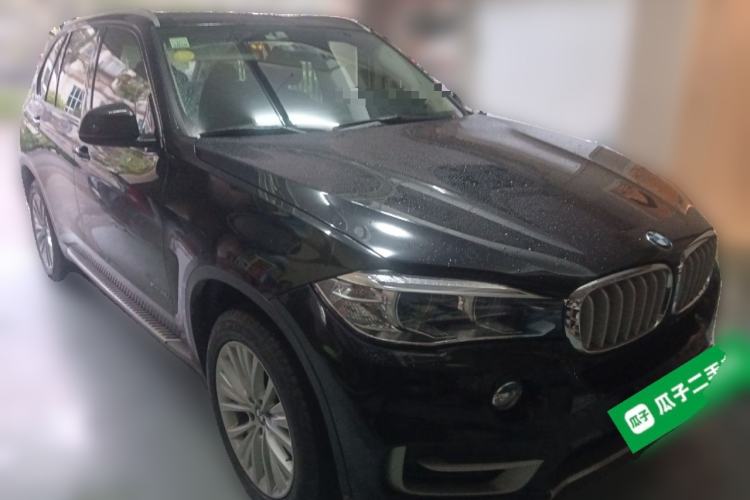 Used BMW X5 2017 xDrive35i Leading Model Front Right 45 Deg