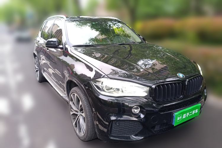 Used BMW X5 2017 xDrive28i Front Right 45 Deg