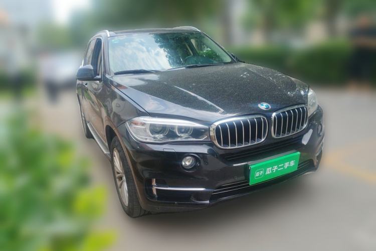 Used BMW X5 2017 xDrive28i Front Right 45 Deg