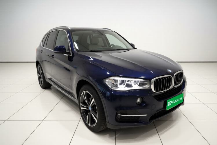Used BMW X5 2017 xDrive35i Elegant Edition Front Right 45 Deg