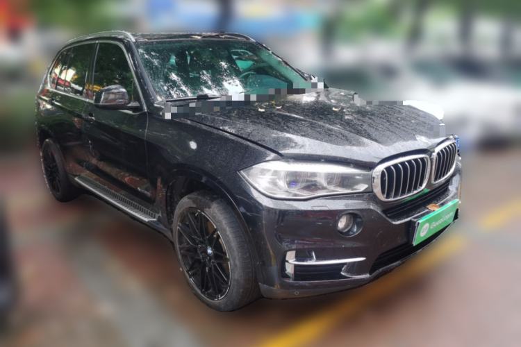 Used BMW X5 2017 xDrive35i Elegant Edition Front Right 45 Deg
