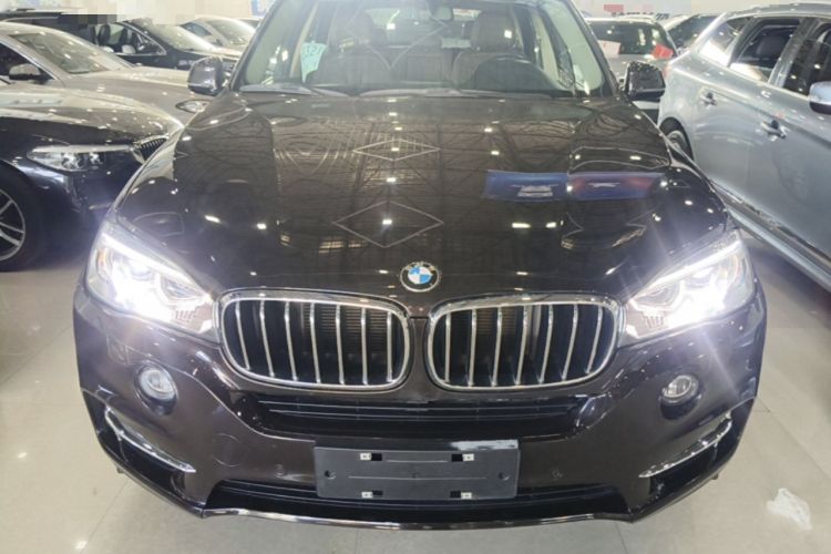 Used BMW X5 2017 xDrive28i Front