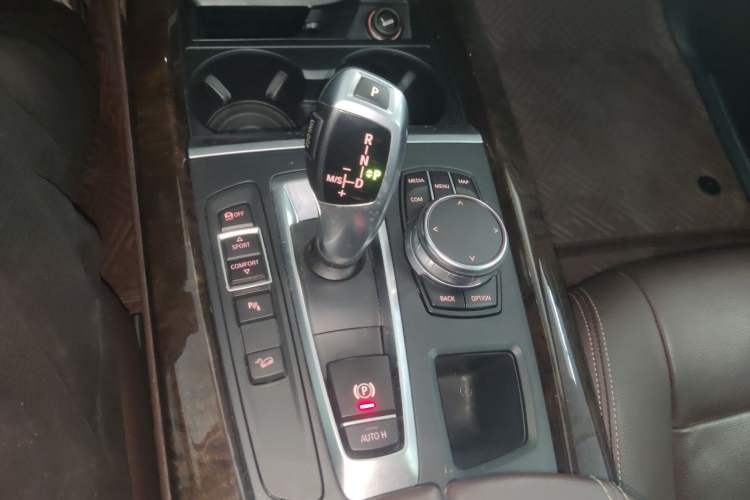 Used BMW X5 2017 xDrive35i Elegant Edition Gear Lever