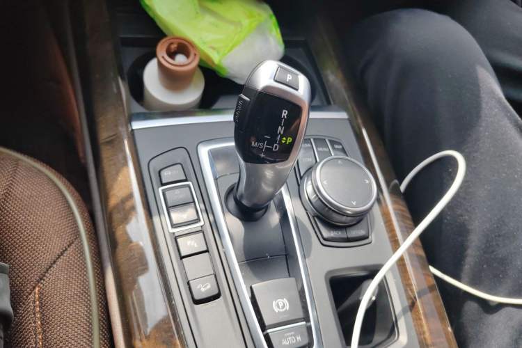 Used BMW X5 2017 xDrive35i Elegant Edition Gear Lever