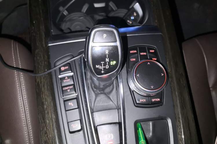 Used BMW X5 2017 xDrive35i M Sport Edition Gear Lever
