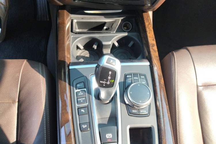 Used BMW X5 2017 xDrive35i Elegant Edition Gear Lever