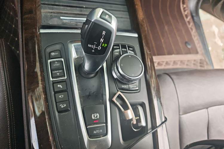 Used BMW X5 2017 xDrive28i Gear Lever