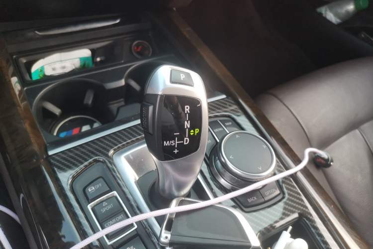 Used BMW X5 2017 xDrive35i Elegant Edition Gear Lever