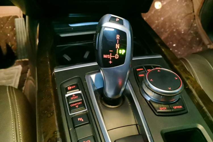 Used BMW X5 2017 xDrive35i Elegant Edition Gear Lever