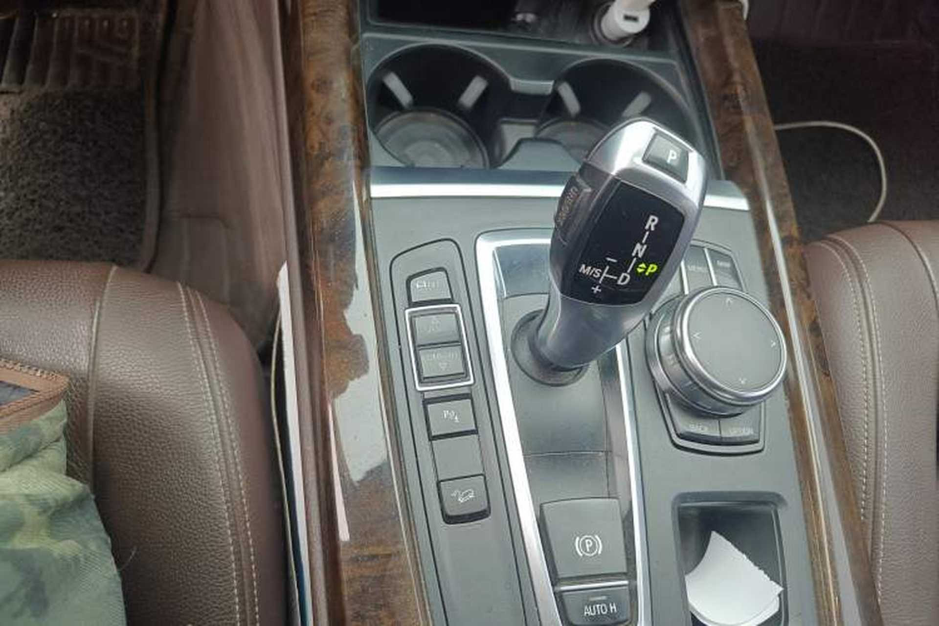 Used BMW X5 2017 xDrive28i Gear Lever