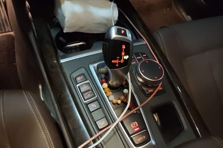 Used BMW X5 2017 xDrive35i Elegant Edition Gear Lever