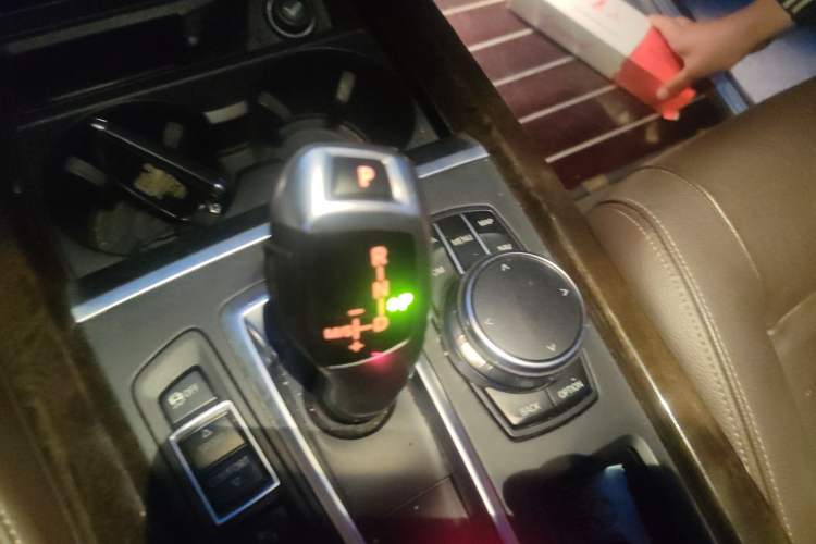 Used BMW X5 2017 xDrive28i Gear Lever