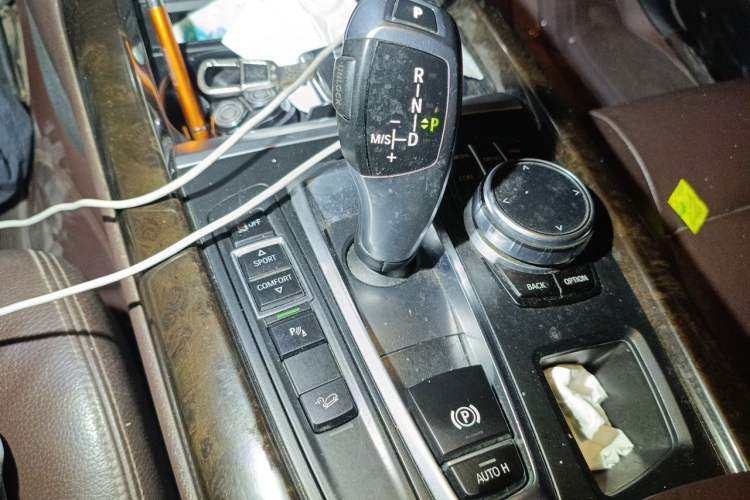 Used BMW X5 2017 xDrive28i Gear Lever