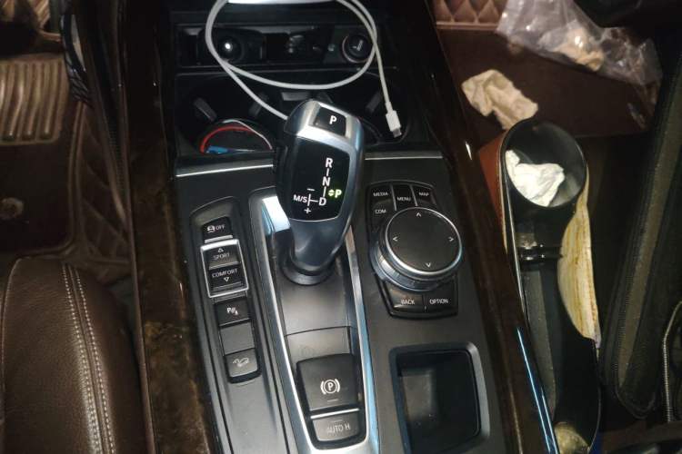 Used BMW X5 2017 xDrive35i Elegant Edition Gear Lever