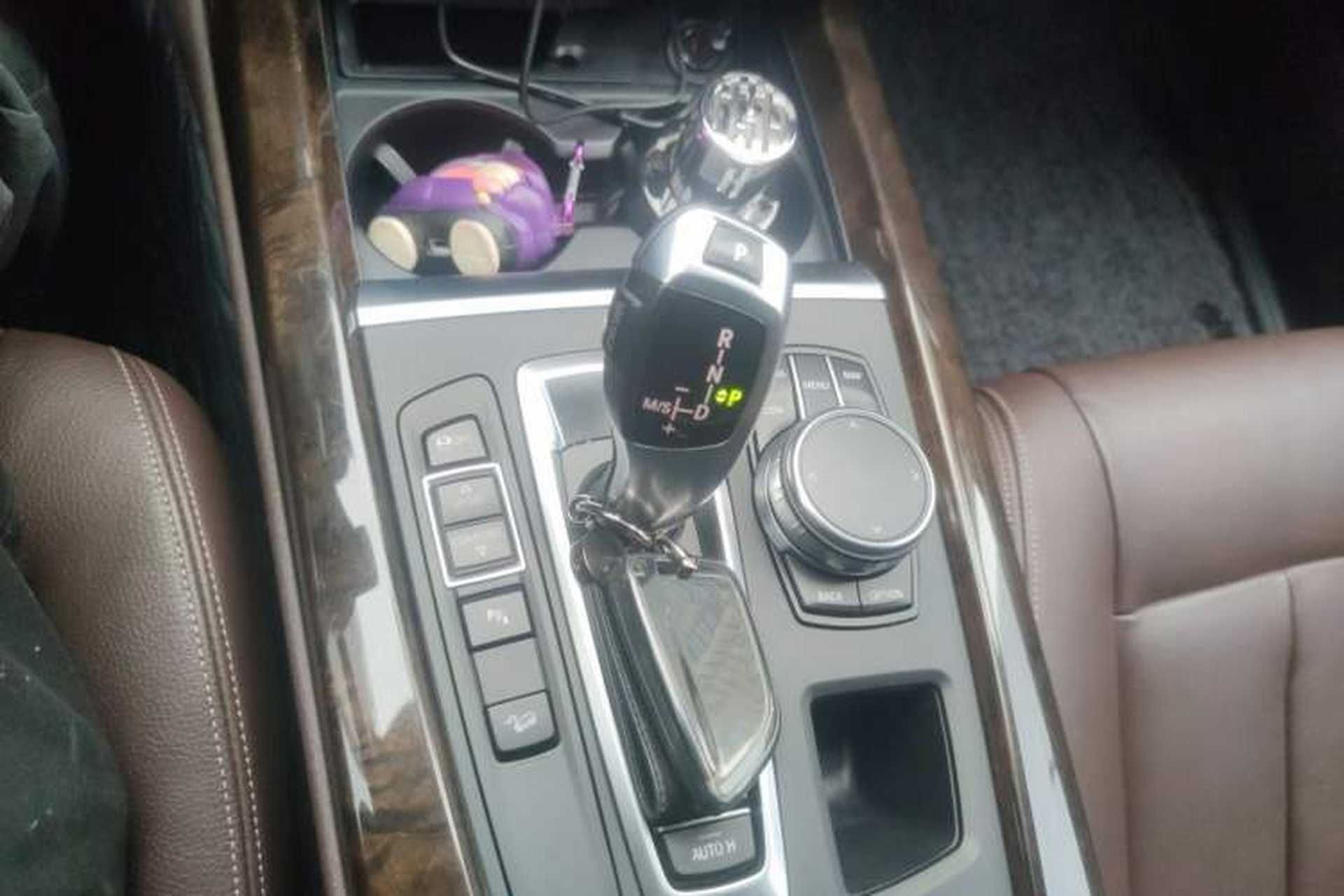 Used BMW X5 2017 xDrive35i Elegant Edition Gear Lever