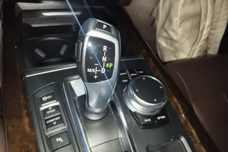 Used BMW X5 2017 xDrive28i Gear Lever