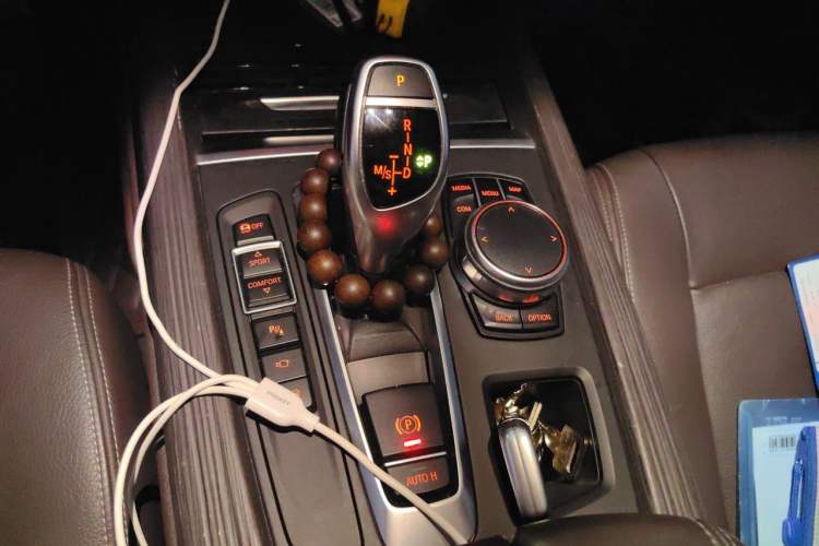 Used BMW X5 2017 xDrive35i M Sport Edition Gear Lever