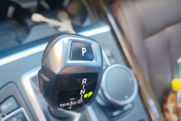 Used BMW X5 2017 xDrive28i Gear Lever