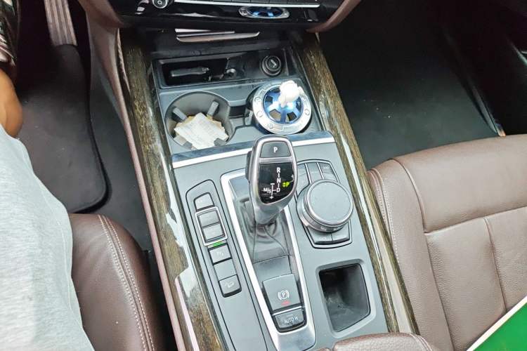 Used BMW X5 2017 xDrive35i M Sport Edition Gear Lever