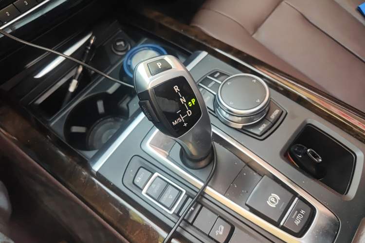 Used BMW X5 2017 xDrive35i Elegant Edition Gear Lever