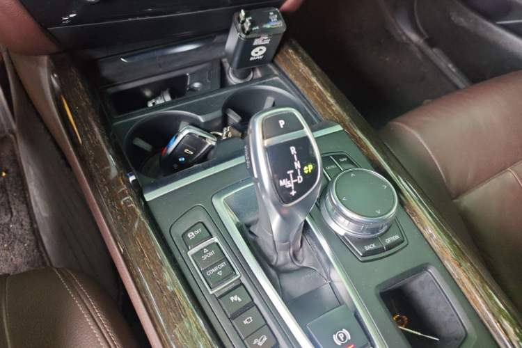 Used BMW X5 2017 xDrive35i M Sport Edition Gear Lever