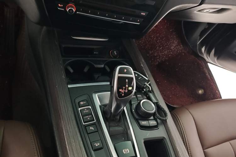 Used BMW X5 2017 xDrive35i Standard Model U.S. Specification Gear Lever